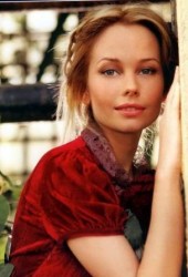 Елена Корикова