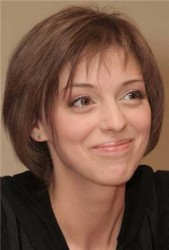 Нелли Уварова