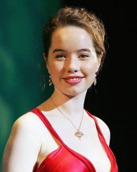 Анна Попплуэлл