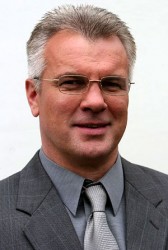 Анатолий Котенев