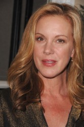 Элизабет Перкинс