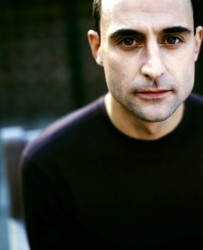 Марк Стронг