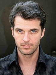 Олег Харитонов