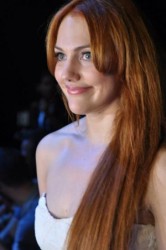 Мерьем Сара Узерли