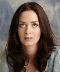 Эмили Блант