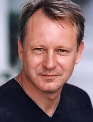 Стеллан Скарсгард