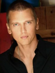 Бэрри Пеппер