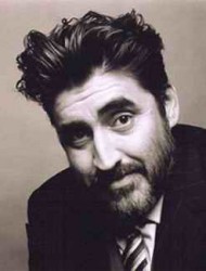 Альфред Молина