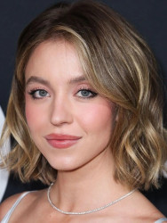 Сидни Суини