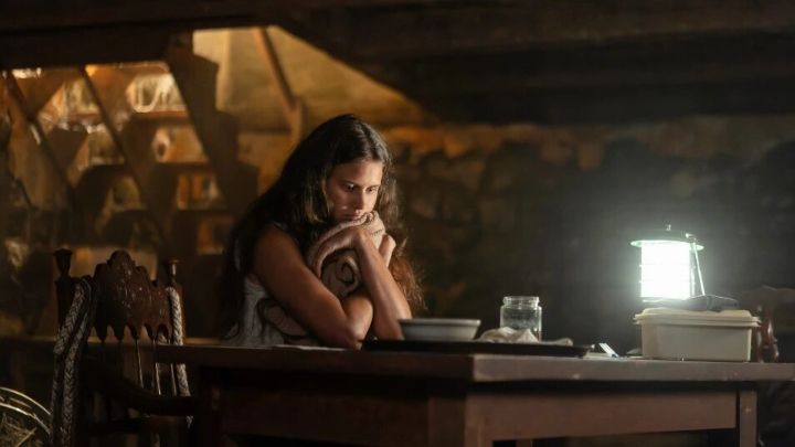 Извне Извне